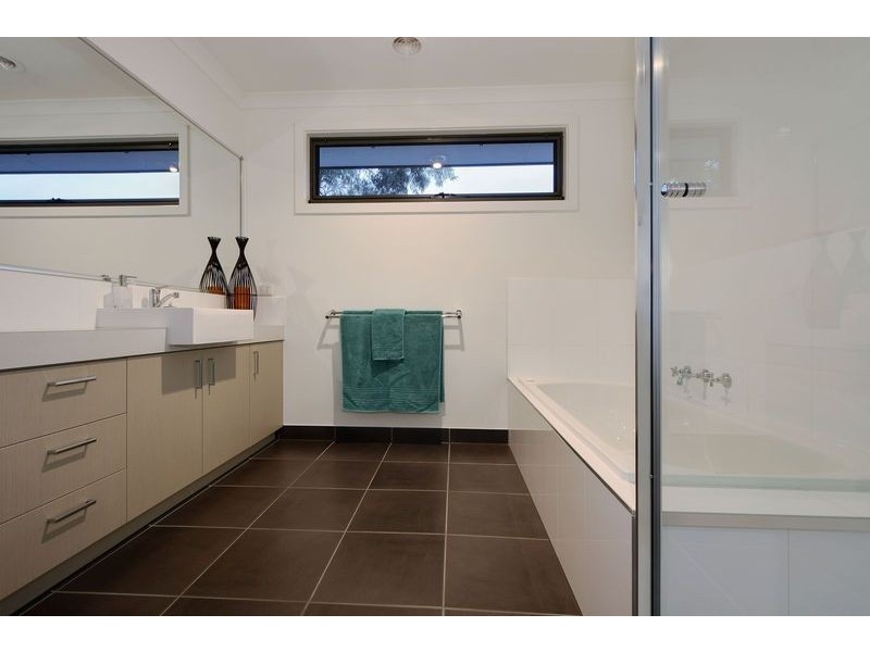 8/57 Bayswater Road, Croydon VIC 3136