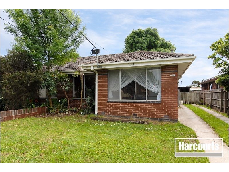 2/211 Sladen Street, Cranbourne VIC 3977