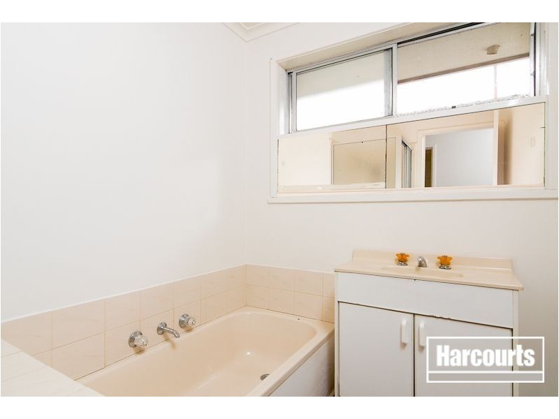 2/211 Sladen Street, Cranbourne VIC 3977