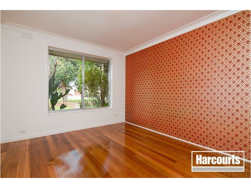 2/211 Sladen Street, Cranbourne VIC 3977