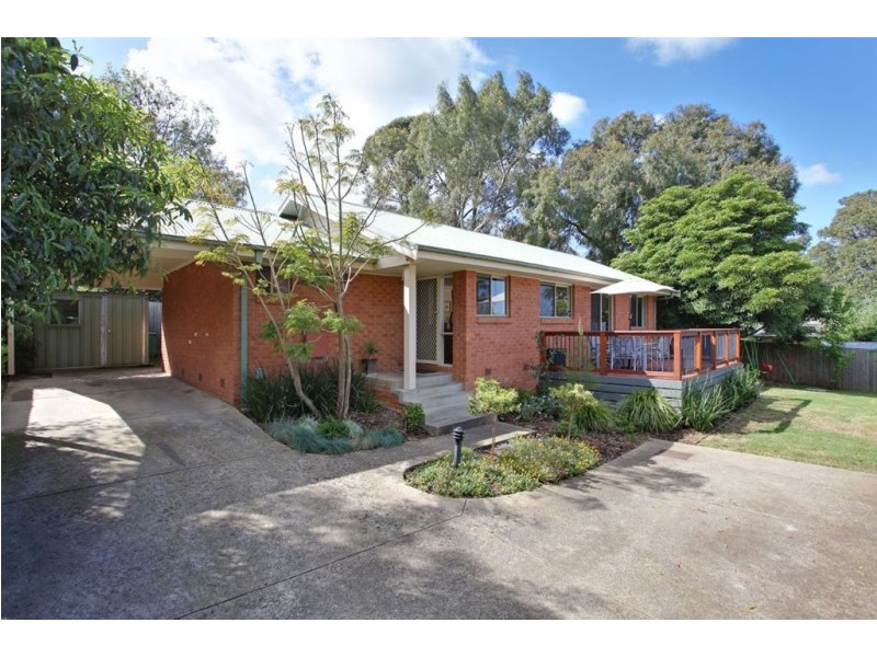 2/41 Grant Drive, Bayswater North VIC 3153