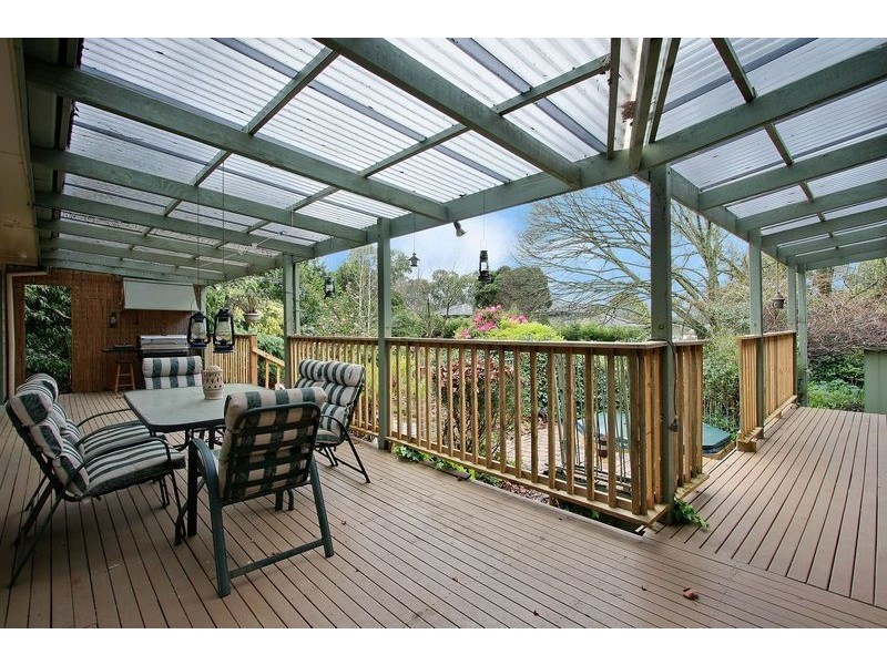 4 Montgomery Court, Kilsyth VIC 3137