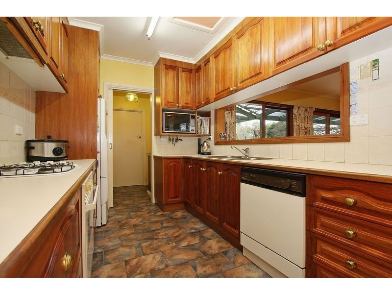 4 Montgomery Court, Kilsyth VIC 3137