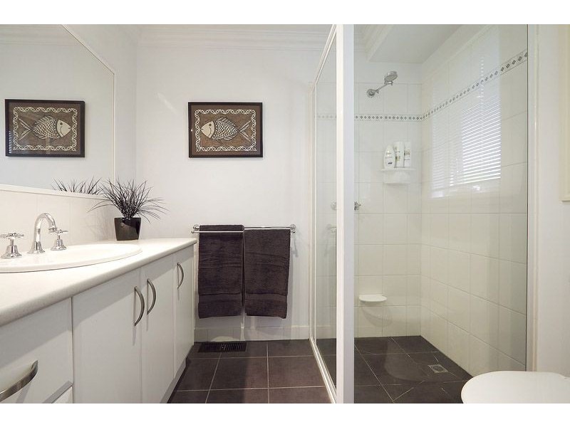 2/7 Timms Avenue, Croydon VIC 3136