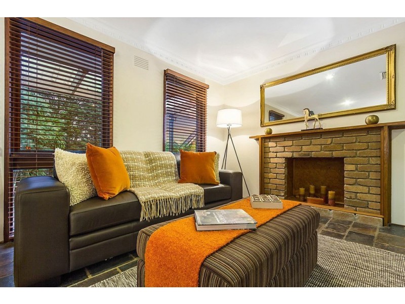 11 Vinter Avenue, Croydon VIC 3136