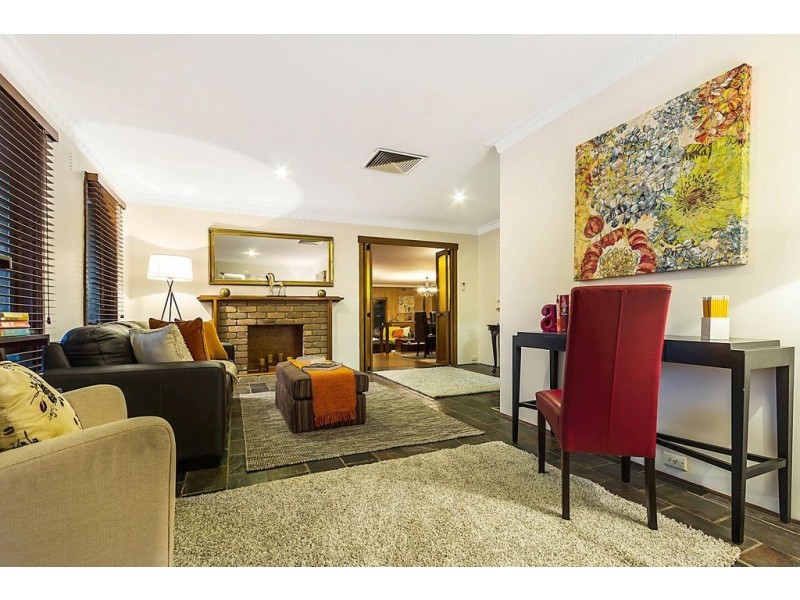 11 Vinter Avenue, Croydon VIC 3136