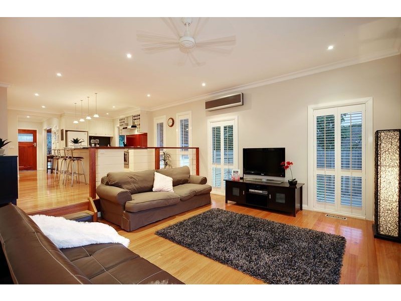 15 Thurleigh Avenue, Croydon South VIC 3136