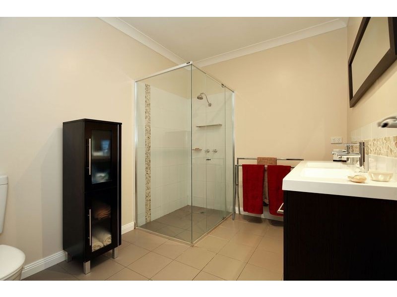 15 Thurleigh Avenue, Croydon South VIC 3136