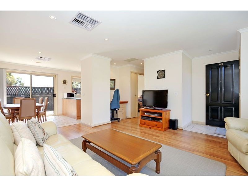 42/355 Dorset Road, Croydon VIC 3136