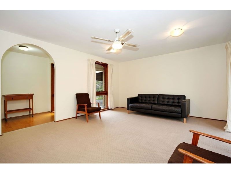 63 Central Avenue, Croydon South VIC 3136