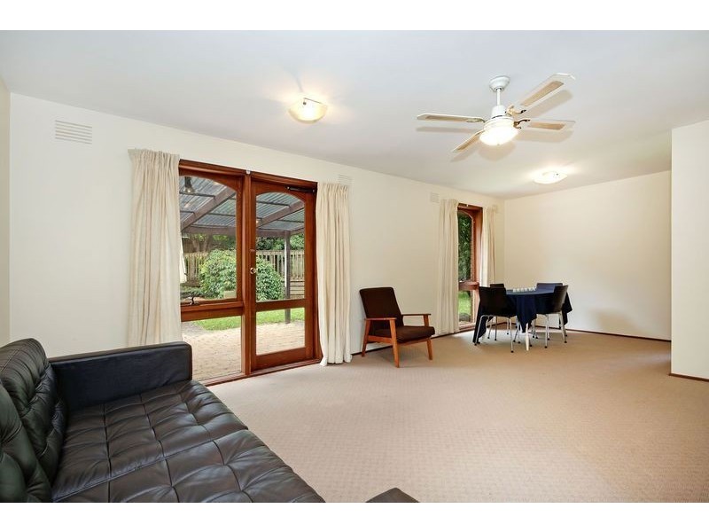 63 Central Avenue, Croydon South VIC 3136