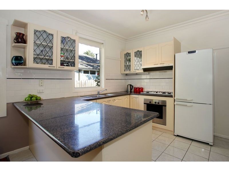 49 Lincoln Road, Croydon VIC 3136