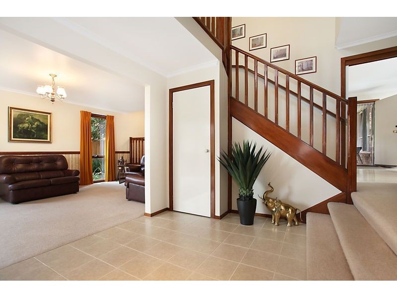 13 Nangathan Way, Croydon North VIC 3136