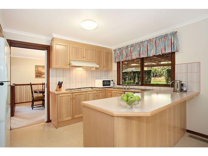 13 Nangathan Way, Croydon North VIC 3136