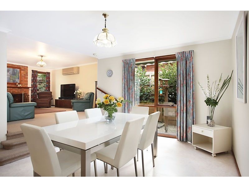 13 Nangathan Way, Croydon North VIC 3136