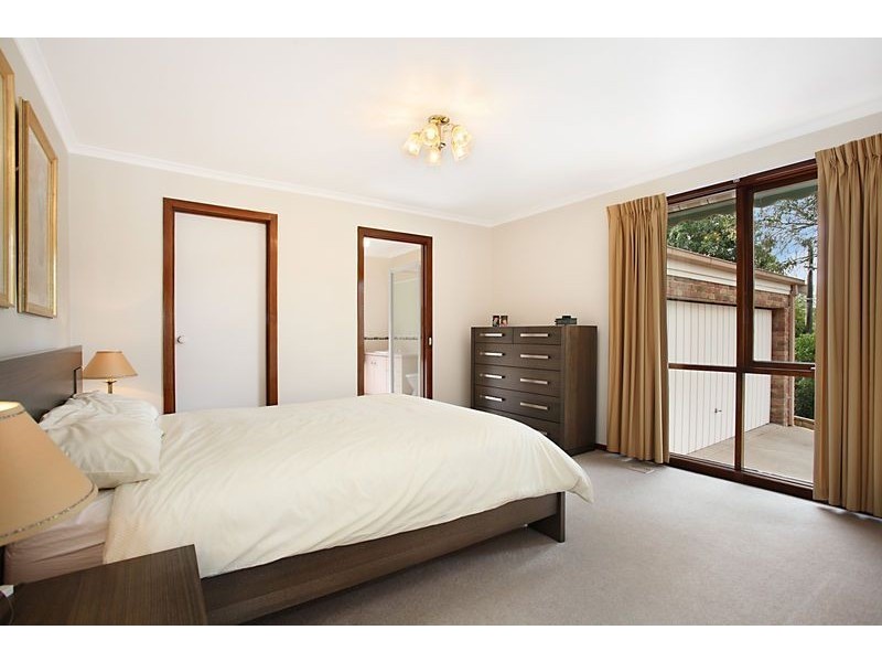 13 Nangathan Way, Croydon North VIC 3136