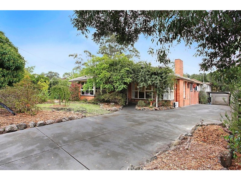 77 Bonnie View Road, Croydon North VIC 3136