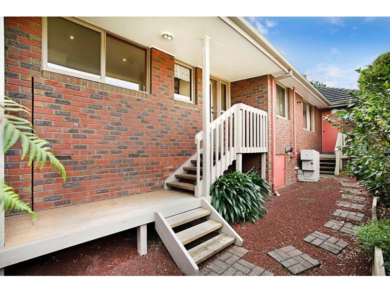2/71 Kent Avenue, Croydon VIC 3136