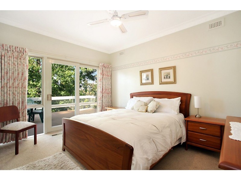 3 Avalon Grove, Ringwood North VIC 3134