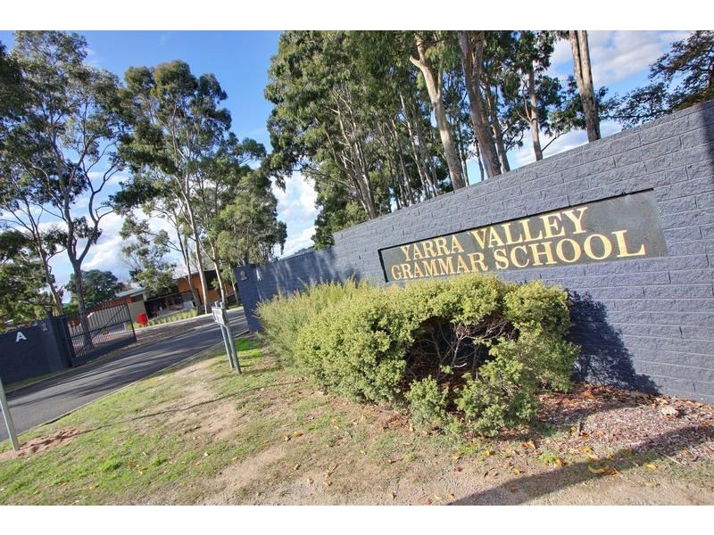 6 Barnard Crescent, Croydon North VIC 3136