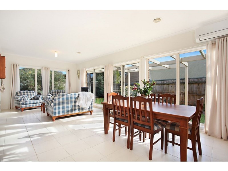 2/39 Farnham Road, Bayswater VIC 3153