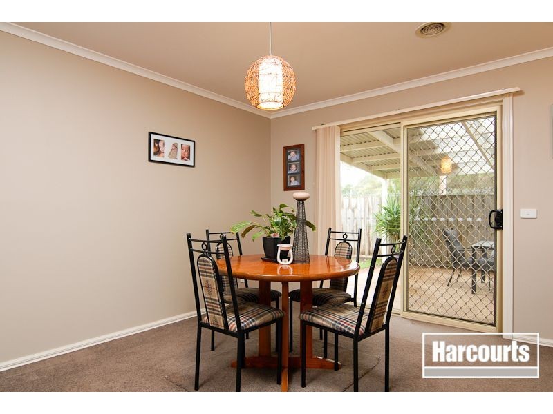 2/21 Pakenham Road, Pakenham VIC 3810