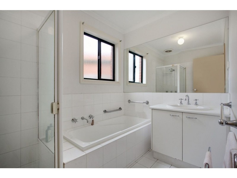 16/355 Dorset Road, Croydon VIC 3136