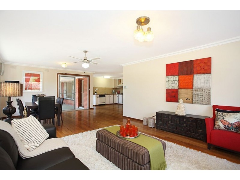 11 Marlow Street, Mooroolbark VIC 3138