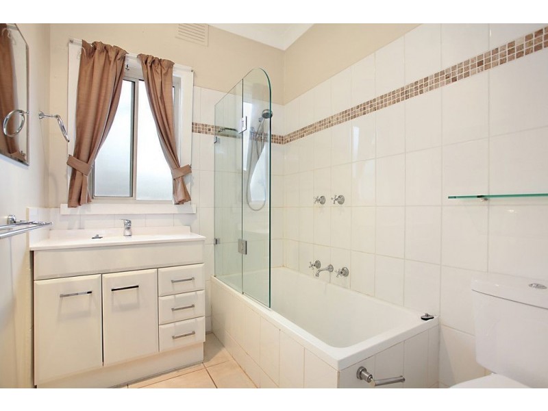 1/13 Norman Road, Croydon VIC 3136