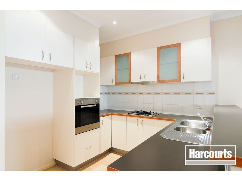 13 Kirren Close, Cranbourne VIC 3977