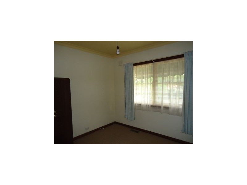 23 Kitchener Road, Croydon VIC 3136