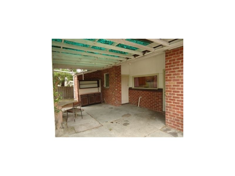 23 Kitchener Road, Croydon VIC 3136