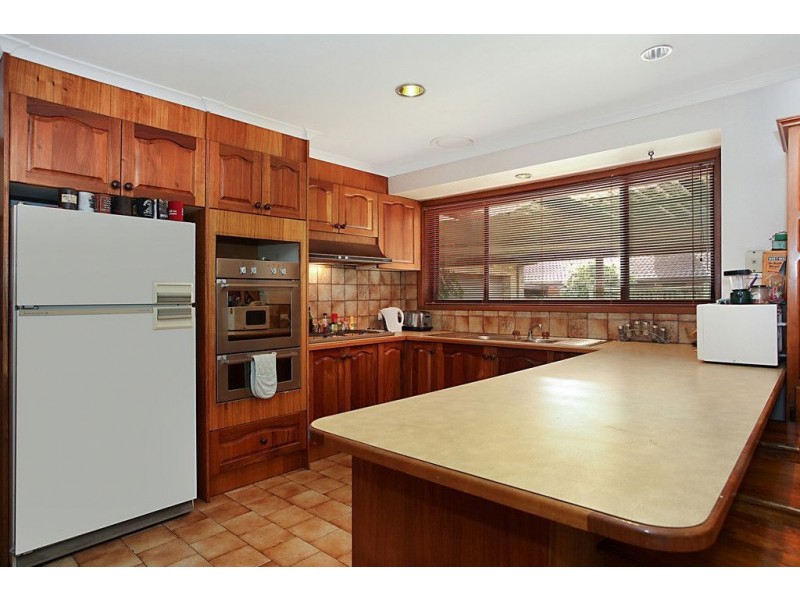 18 Parklands Avenue, Chirnside Park VIC 3116