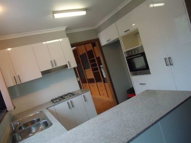 38 Kingloch Parade, Wantirna VIC 3152