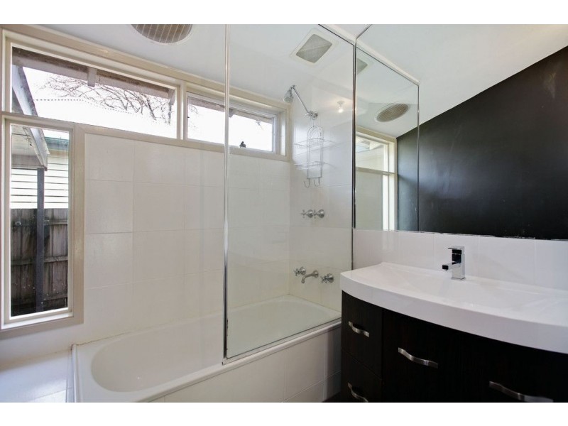 10 Warrien Road, Croydon North VIC 3136