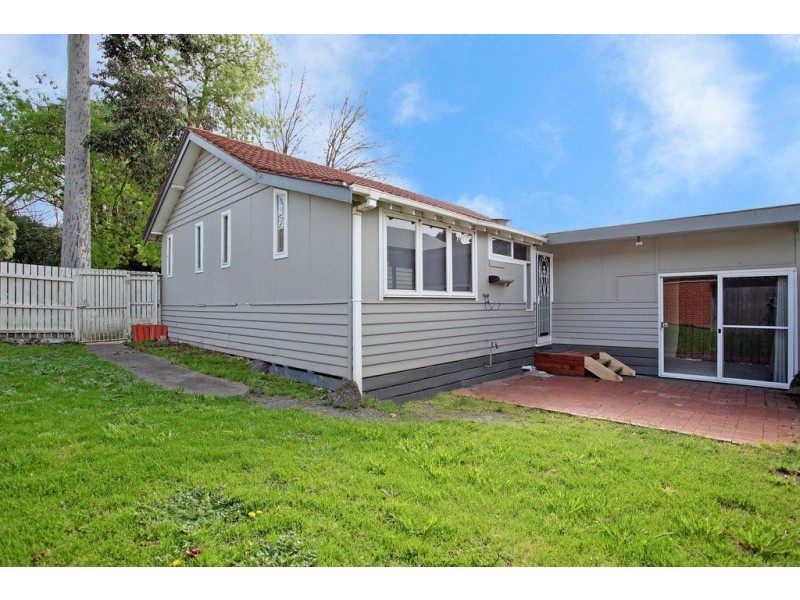 10 Warrien Road, Croydon North VIC 3136