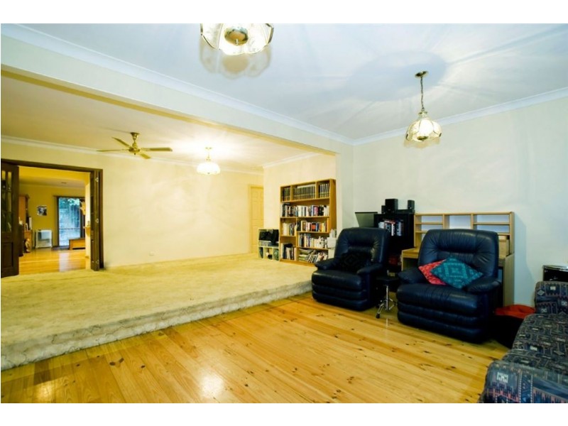 21 Ross Road, Croydon VIC 3136