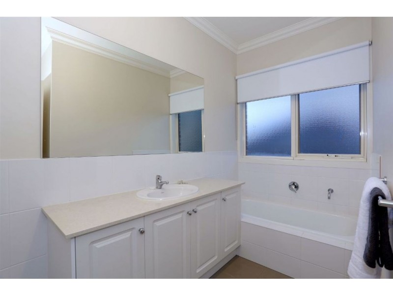 8 Conlan Way, Lilydale VIC 3140