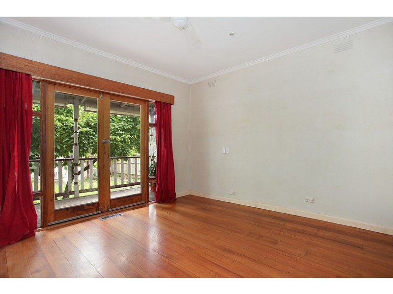 1/3 Alfrick Road, Croydon VIC 3136