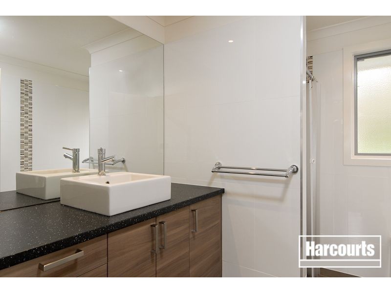 124a Edward Road, Chirnside Park VIC 3116