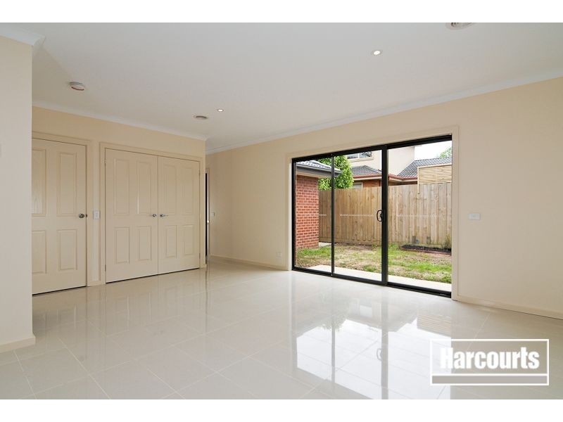 21a Vinter Avenue, Croydon VIC 3136