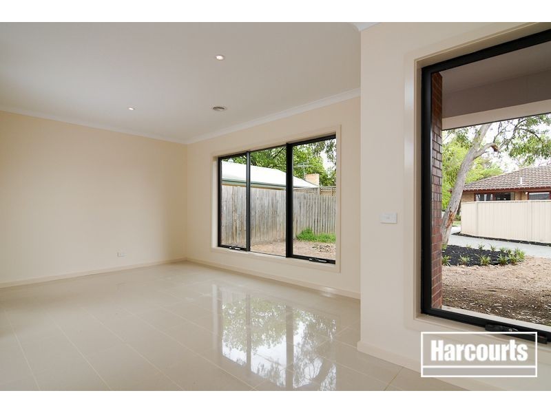 21a Vinter Avenue, Croydon VIC 3136