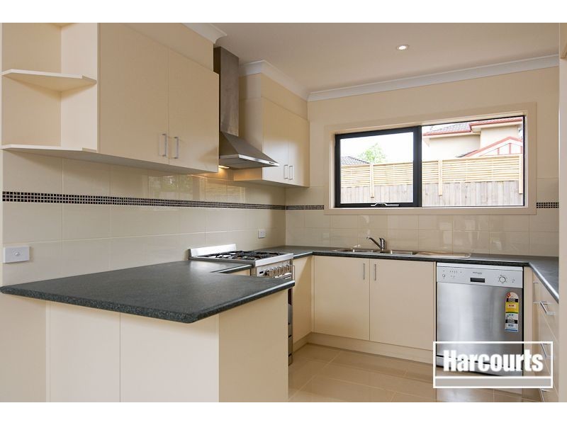 21a Vinter Avenue, Croydon VIC 3136