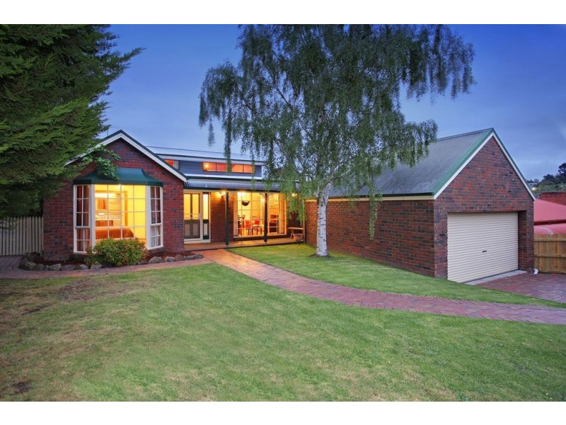 16 Fitzgerald Court, Mooroolbark VIC 3138