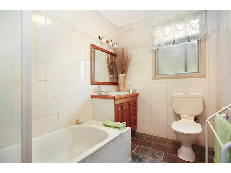 1 Coachmans Court, Chirnside Park VIC 3116