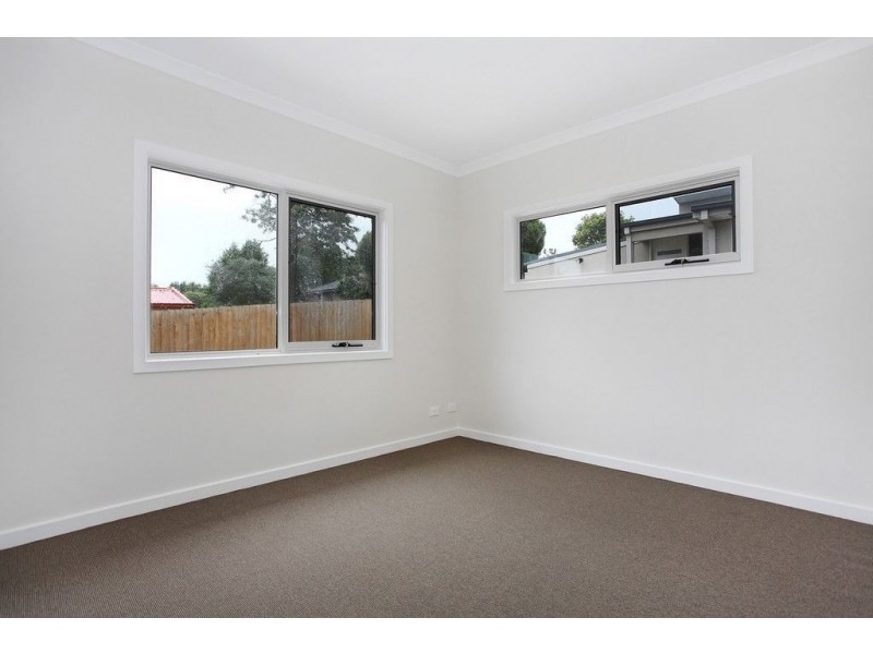 2/12 Andrew Street, Mooroolbark VIC 3138
