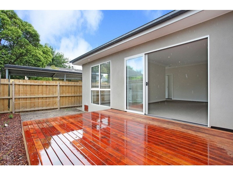 2/12 Andrew Street, Mooroolbark VIC 3138