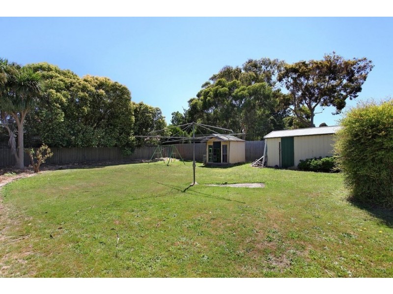 62 Sevenoaks Avenue, Croydon VIC 3136