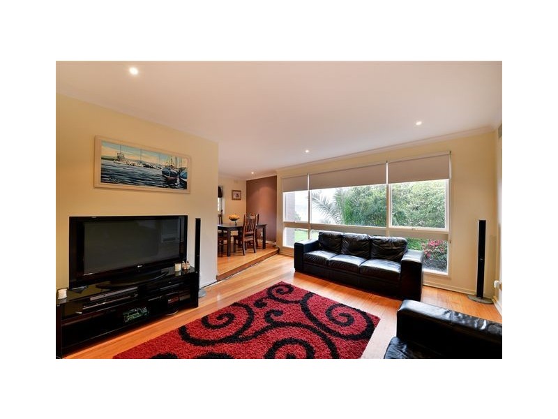 18 Elisdon Avenue, Seaford VIC 3198