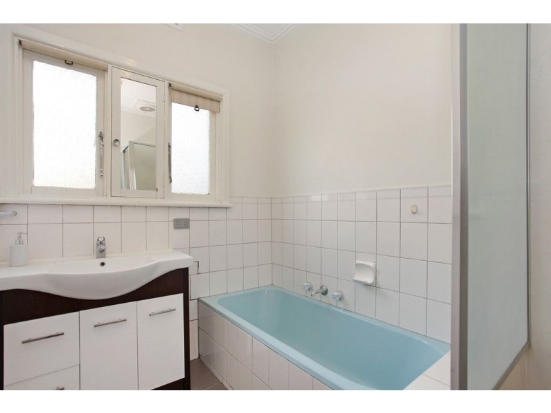 12 Merrilong Street, Ringwood East VIC 3135